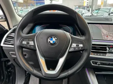 BMW X5 xDrive30d 7-Sitzer LuftFW HUD 2 JAHRE GARANTI