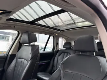 BMW X5 xDrive30d 7-Sitzer LuftFW HUD 2 JAHRE GARANTI