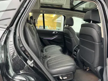 BMW X5 xDrive30d 7-Sitzer LuftFW HUD 2 JAHRE GARANTI