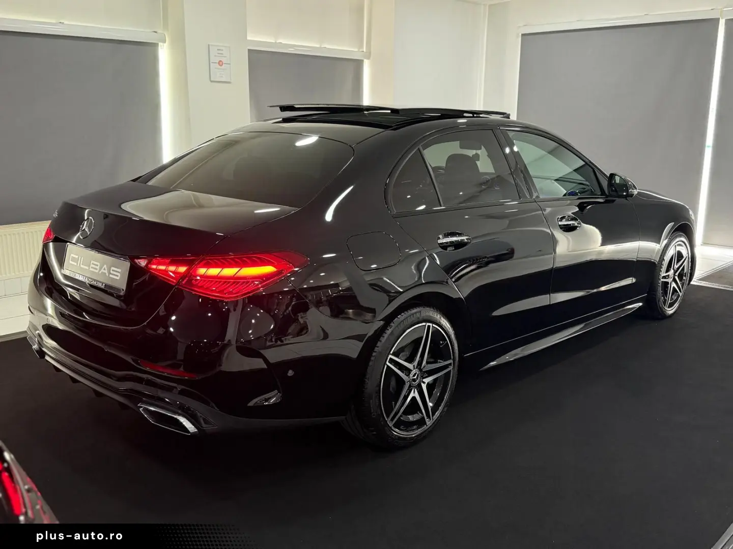 MERCEDES-BENZ C 300 e AMG-LINE  HUD 360 PANO SPUR TOTW LED