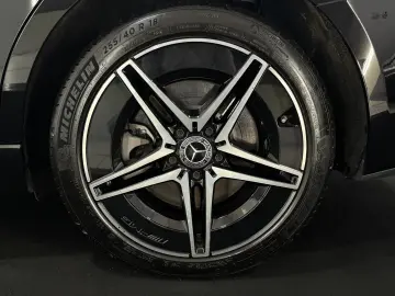 MERCEDES-BENZ C 300 e AMG-LINE  HUD 360 PANO SPUR TOTW LED