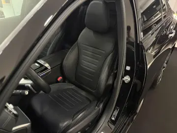 MERCEDES-BENZ C 300 e AMG-LINE  HUD 360 PANO SPUR TOTW LED