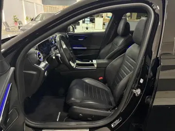 MERCEDES-BENZ C 300 e AMG-LINE  HUD 360 PANO SPUR TOTW LED