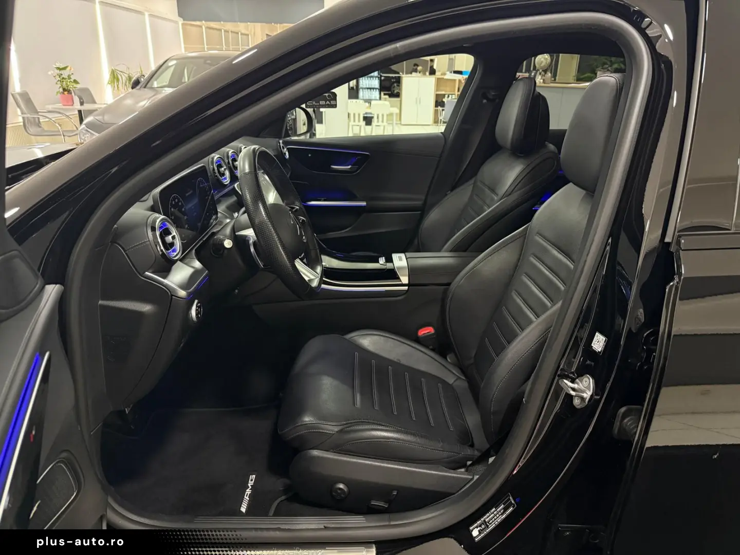 MERCEDES-BENZ C 300 e AMG-LINE  HUD 360 PANO SPUR TOTW LED