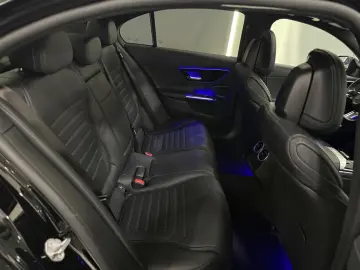 MERCEDES-BENZ C 300 e AMG-LINE  HUD 360 PANO SPUR TOTW LED