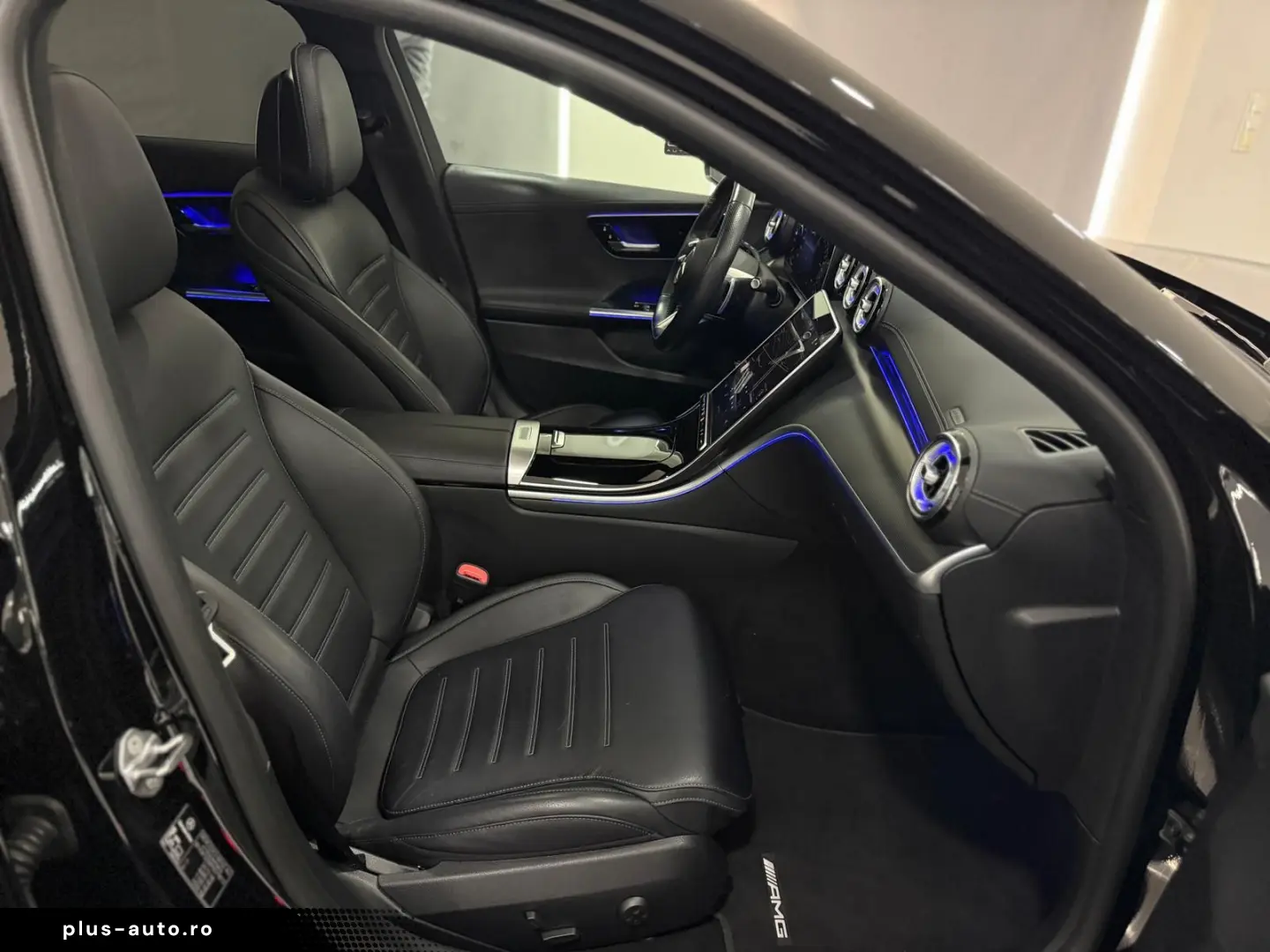 MERCEDES-BENZ C 300 e AMG-LINE  HUD 360 PANO SPUR TOTW LED