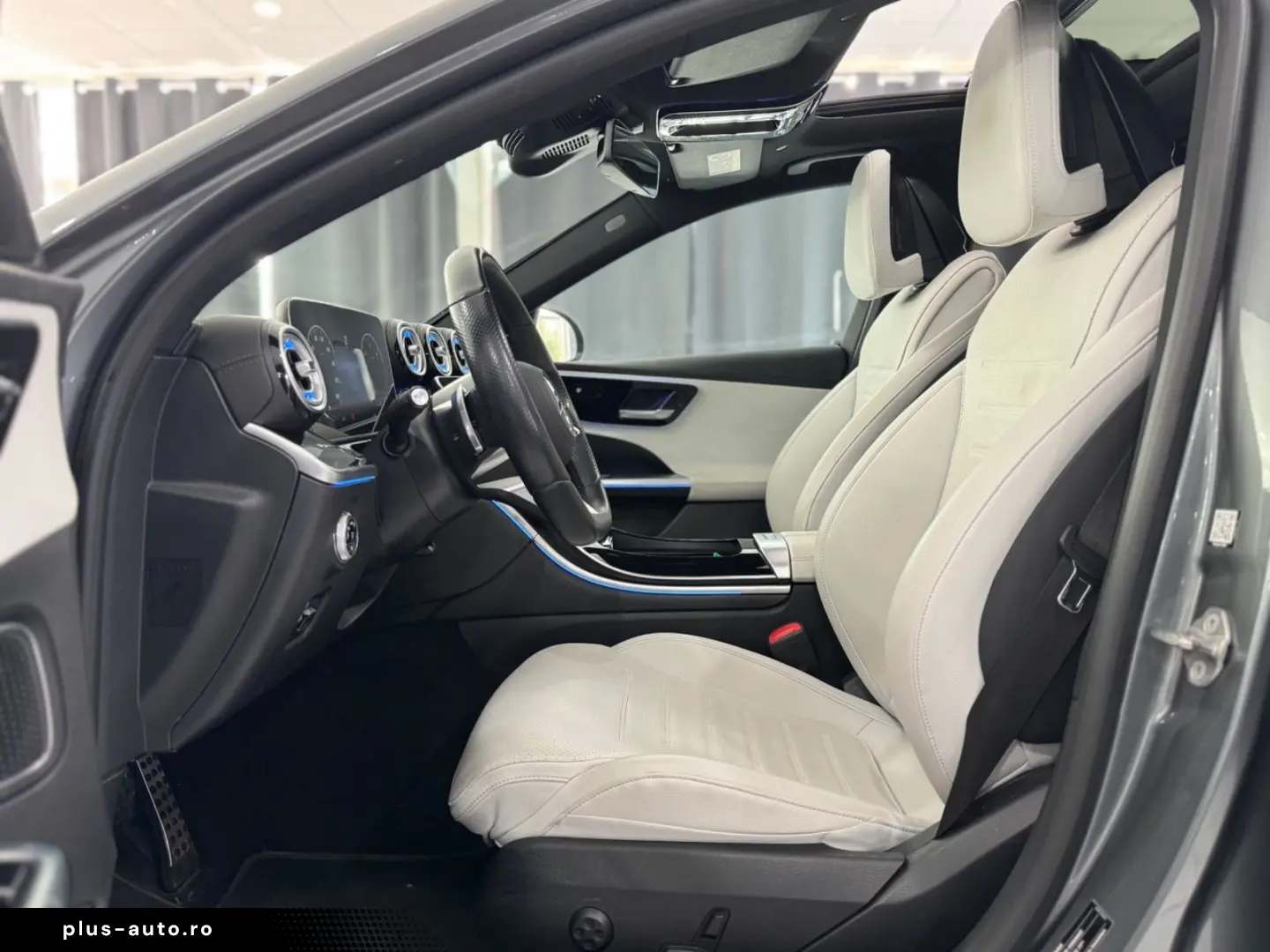 MERCEDES-BENZ C 200d  AMG-LINE PANO NIGHT AMBI