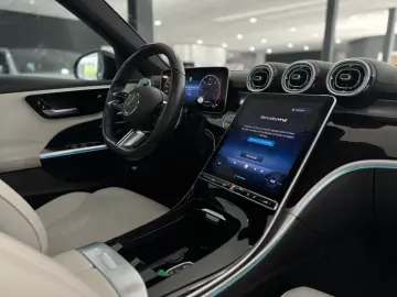 MERCEDES-BENZ C 200d  AMG-LINE PANO NIGHT AMBI