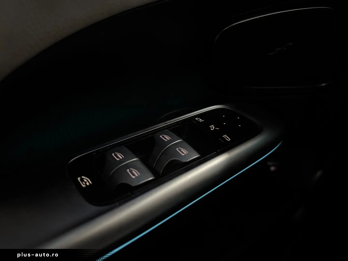 MERCEDES-BENZ C 200d  AMG-LINE PANO NIGHT AMBI