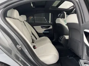 MERCEDES-BENZ C 200d  AMG-LINE PANO NIGHT AMBI