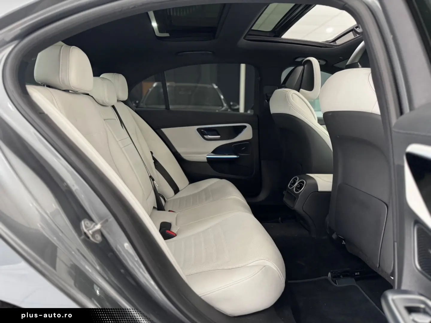 MERCEDES-BENZ C 200d  AMG-LINE PANO NIGHT AMBI