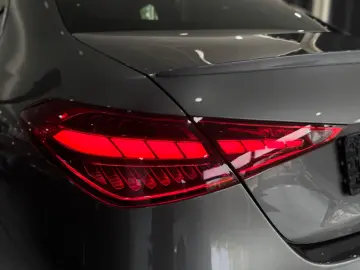 MERCEDES-BENZ C 200d  AMG-LINE PANO NIGHT AMBI