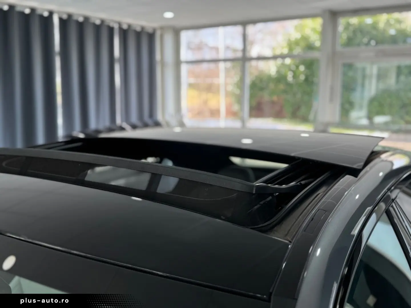 MERCEDES-BENZ C 200d  AMG-LINE PANO NIGHT AMBI