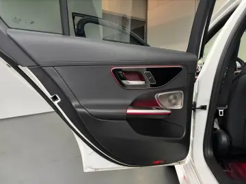 MERCEDES-BENZ C 300 Limo AMG LINE  DIGI-LiGHT PANO BURM 3D