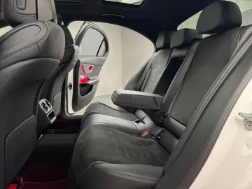 MERCEDES-BENZ C 300 Limo AMG LINE  DIGI-LiGHT PANO BURM 3D