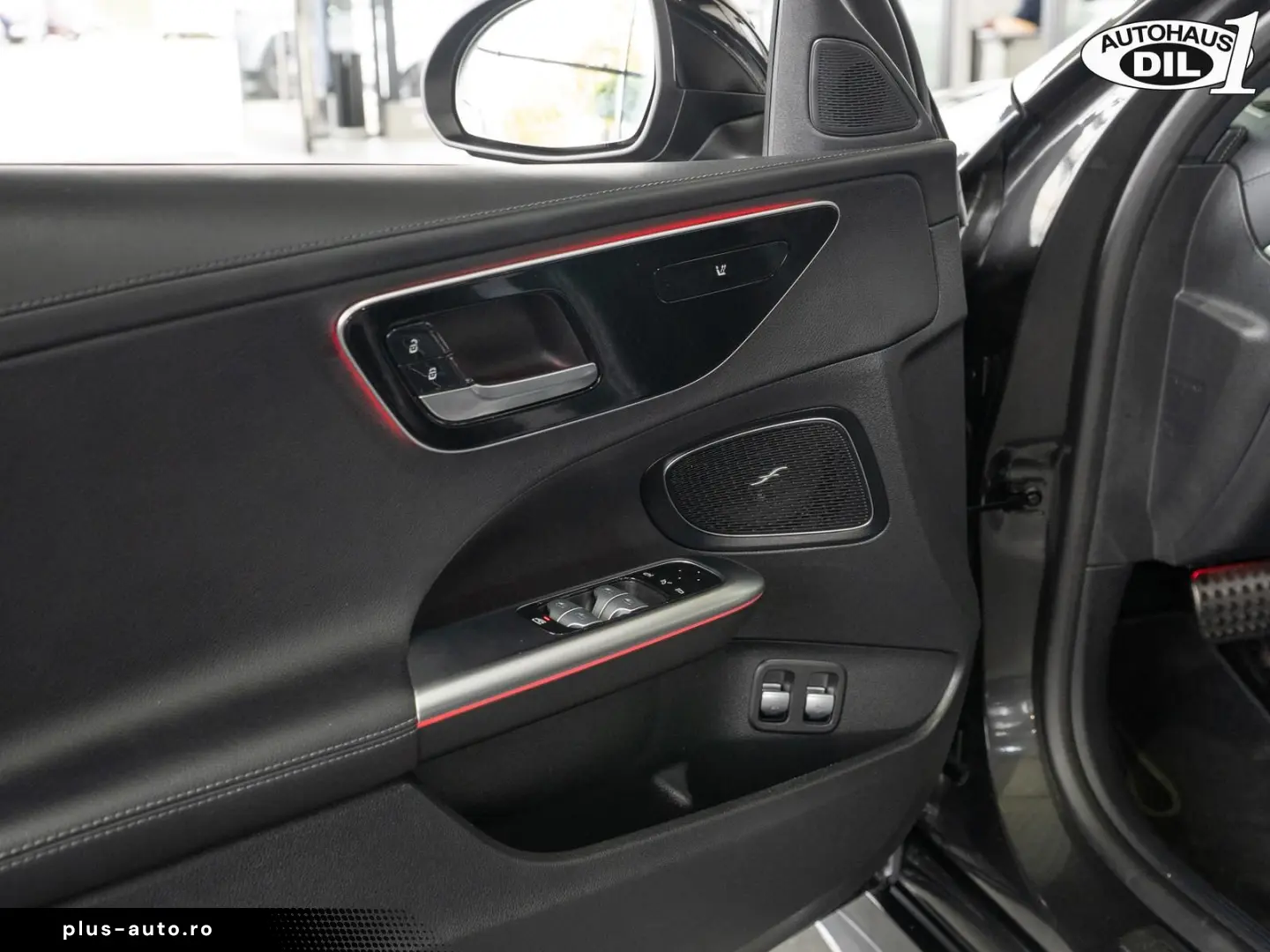 MERCEDES-BENZ C 300 e 9G-Tronic AMG  DISTR.  NIGHT 360 eGSD