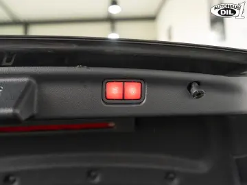 MERCEDES-BENZ C 300 e 9G-Tronic AMG  DISTR.  NIGHT 360 eGSD