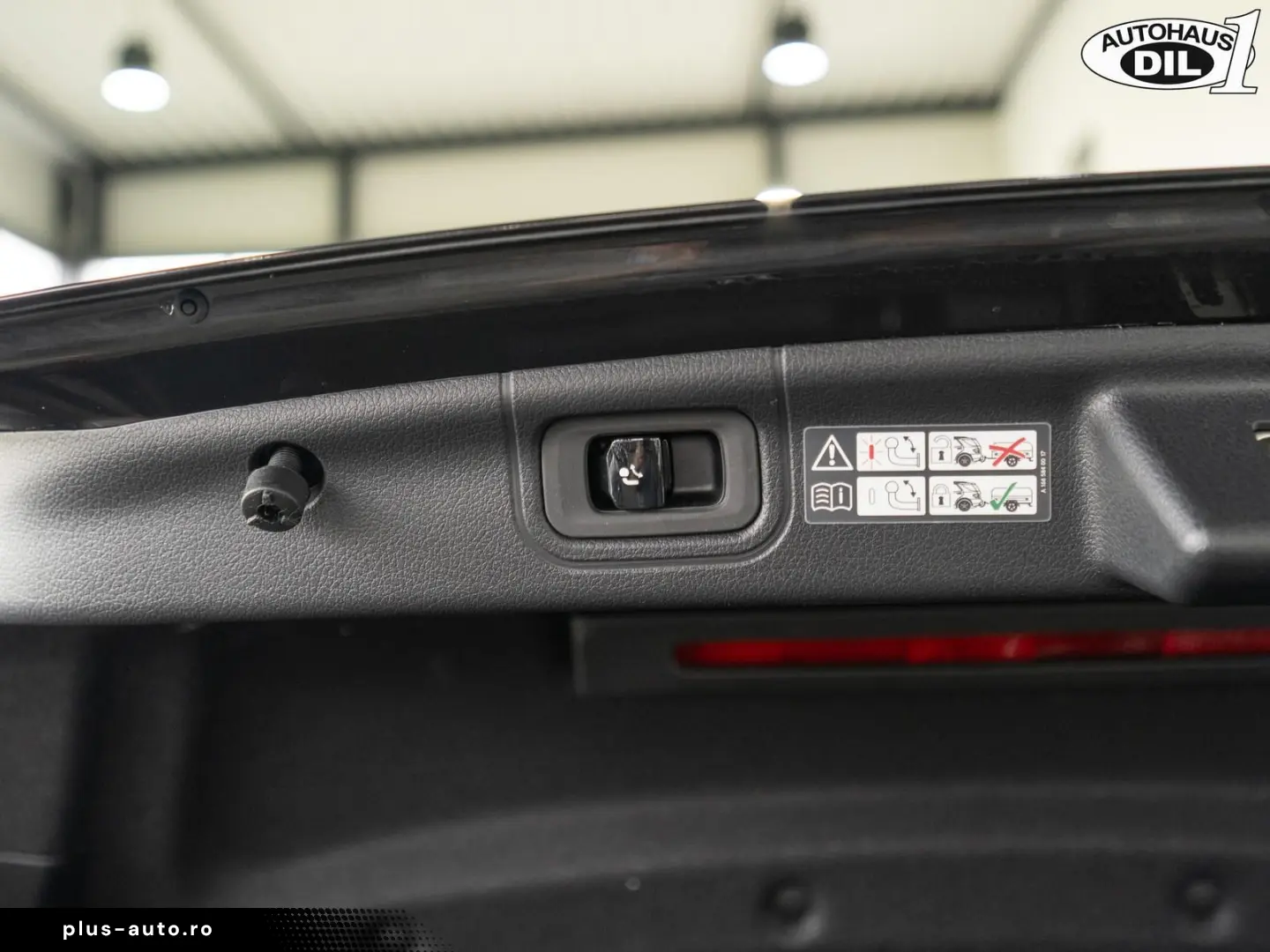 MERCEDES-BENZ C 300 e 9G-Tronic AMG  DISTR.  NIGHT 360 eGSD