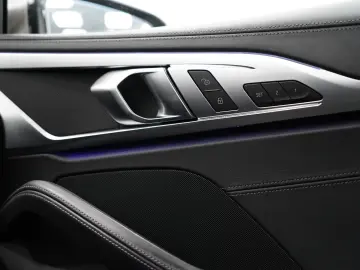 BMW M850i xDrive Coupe Laserlicht 360