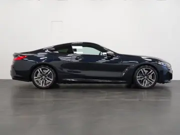 BMW M850i xDrive Coupe Laserlicht 360