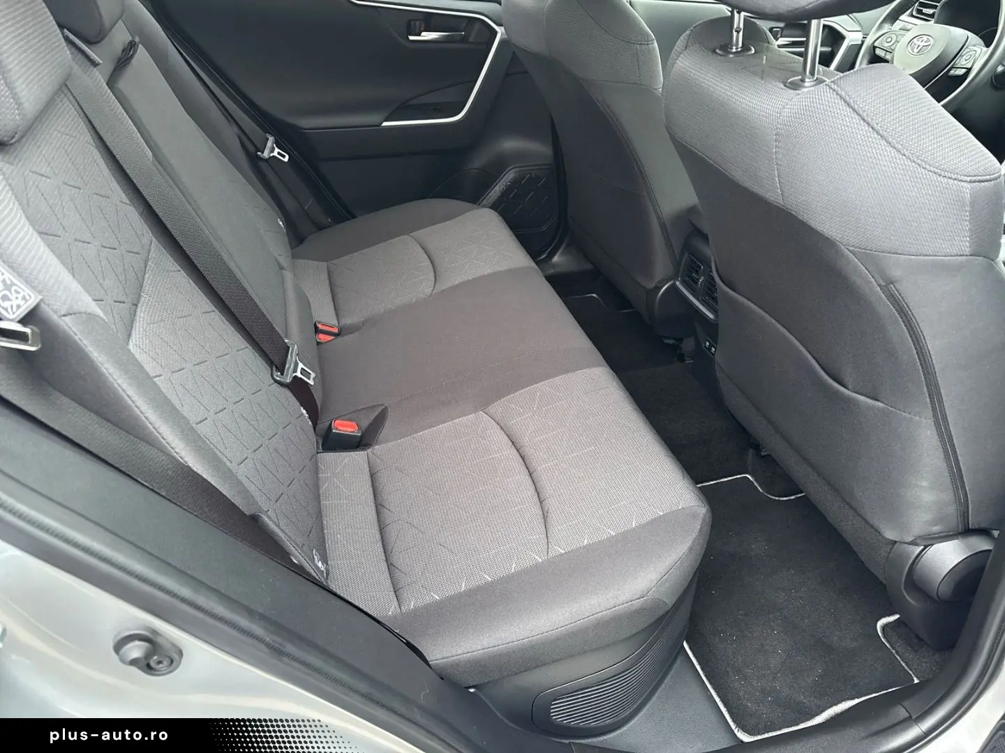 TOYOTA RAV 4 2.5 Hybrid 4x2 Team