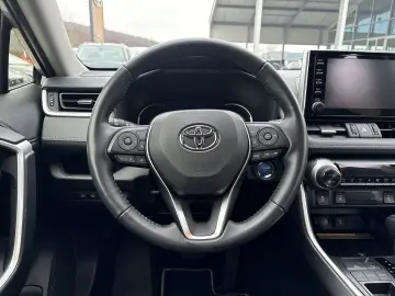 TOYOTA RAV 4 2.5 Hybrid 4x2 Team