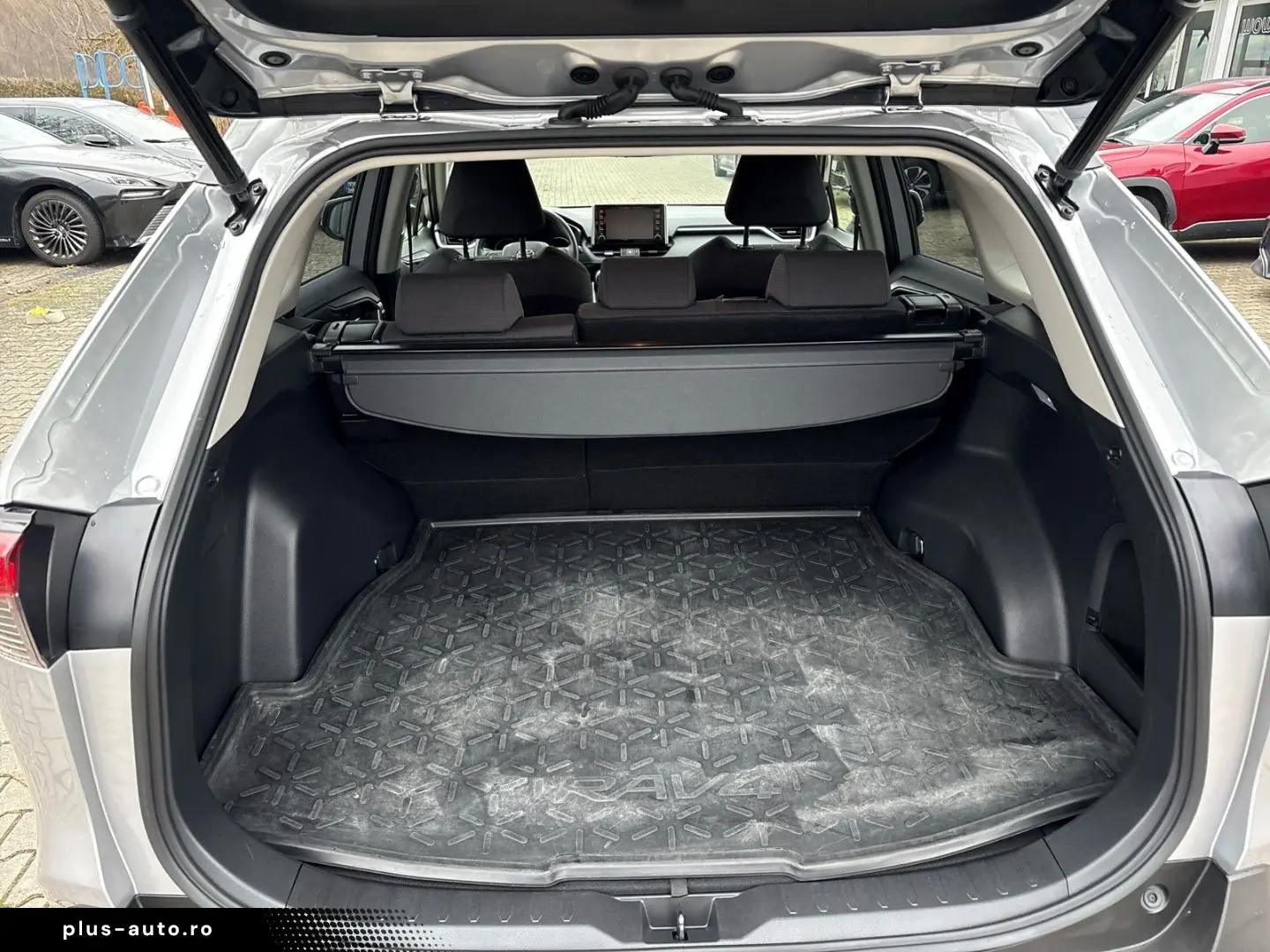 TOYOTA RAV 4 2.5 Hybrid 4x2 Team