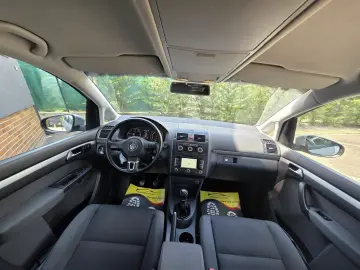 Volkswagen Touran Diesel 1.6 2014 Manuala