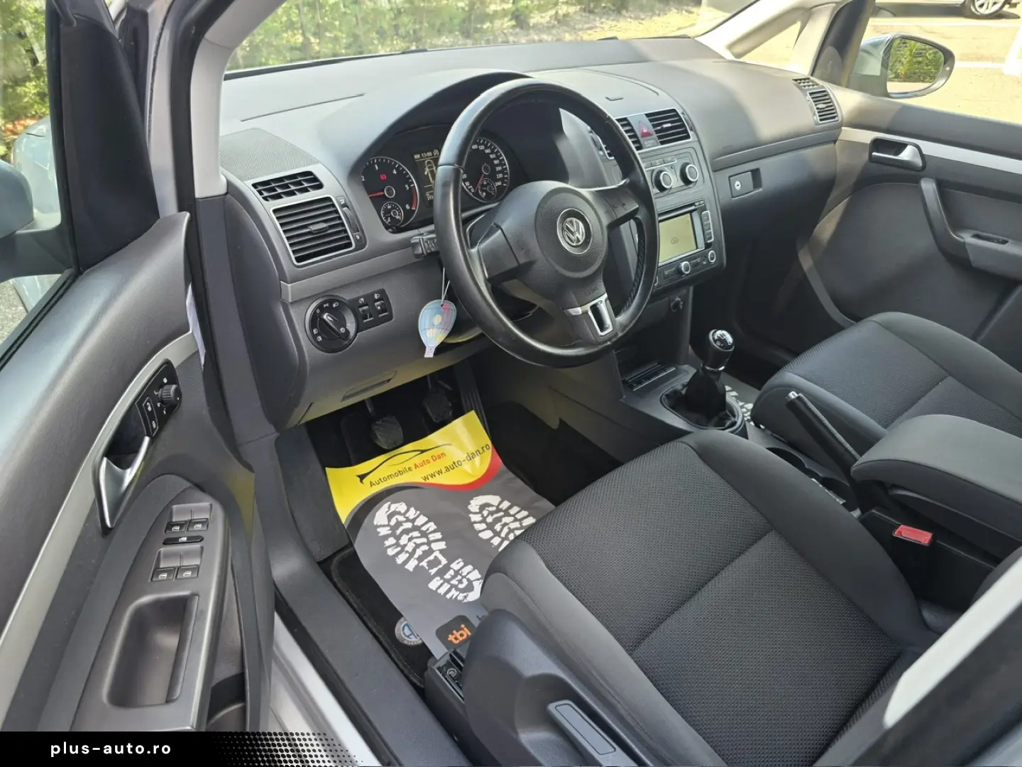 Volkswagen Touran Diesel 1.6 2014 Manuala