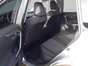 TOYOTA RAV 4 2.5 4x2 Hybrid Team Deutschland