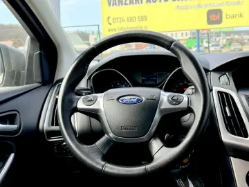 Ford Focus  2013