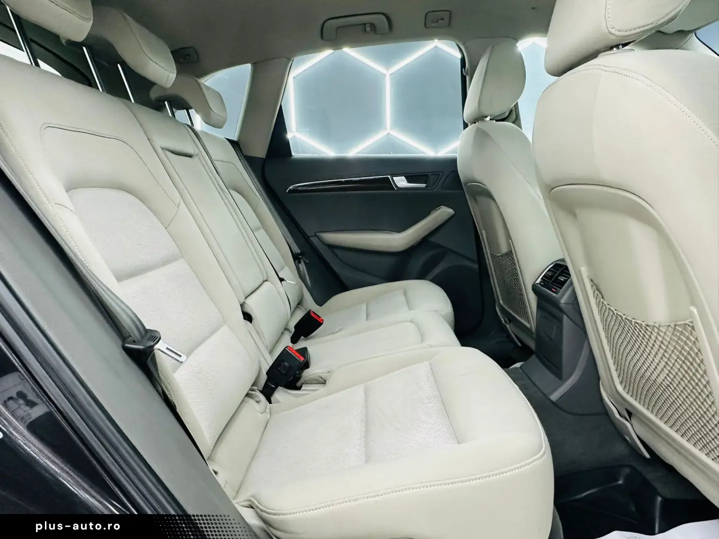 AUDI Q5 2010 2.0D 4X4 Garantie 12 Luni Rate Avans 0 Doar Cu