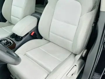 AUDI Q5 2010 2.0D 4X4 Garantie 12 Luni Rate Avans 0 Doar Cu