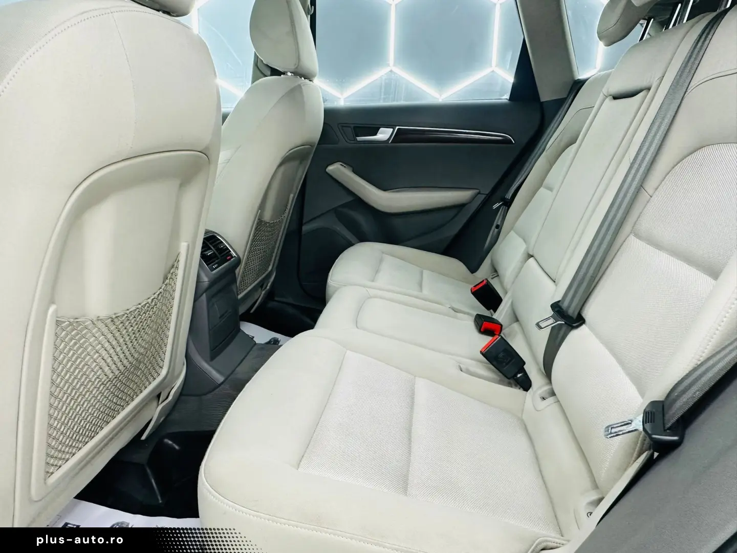 AUDI Q5 2010 2.0D 4X4 Garantie 12 Luni Rate Avans 0 Doar Cu