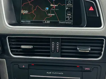 AUDI Q5 2010 2.0D 4X4 Garantie 12 Luni Rate Avans 0 Doar Cu