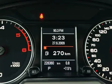 AUDI Q5 2010 2.0D 4X4 Garantie 12 Luni Rate Avans 0 Doar Cu