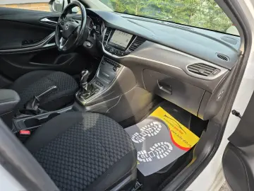 Opel Astra Diesel 1.6 2018 Manuala