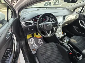 Opel Astra Diesel 1.6 2018 Manuala