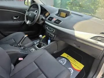 Renault Megane Diesel 1.5 2011 Manuala