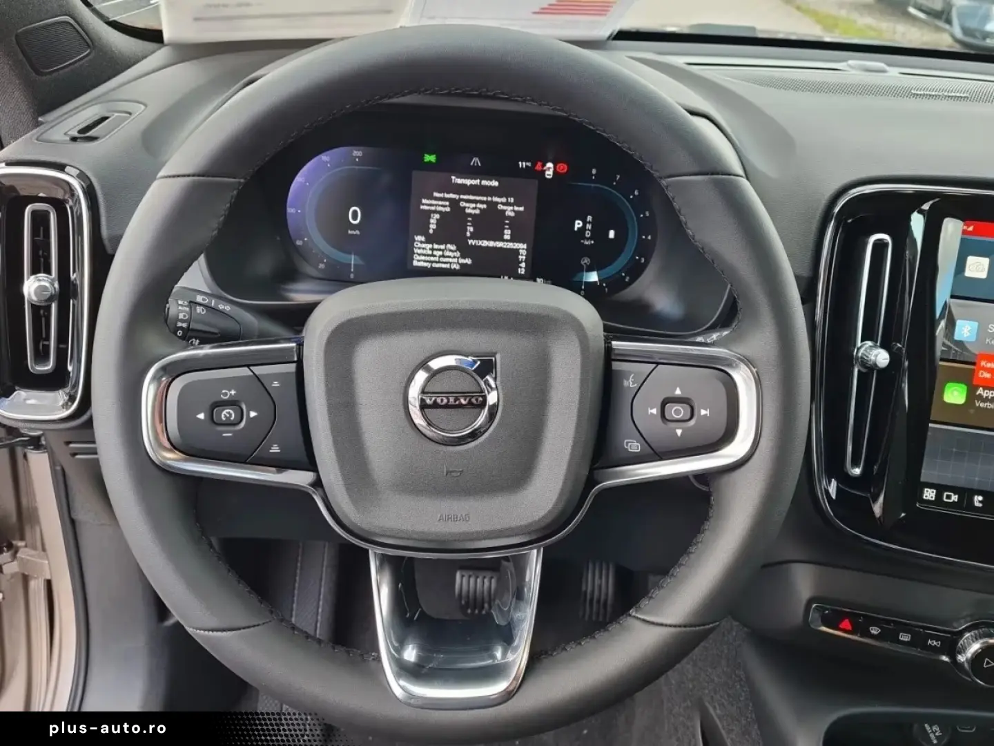 Volvo XC40 Plus Dark