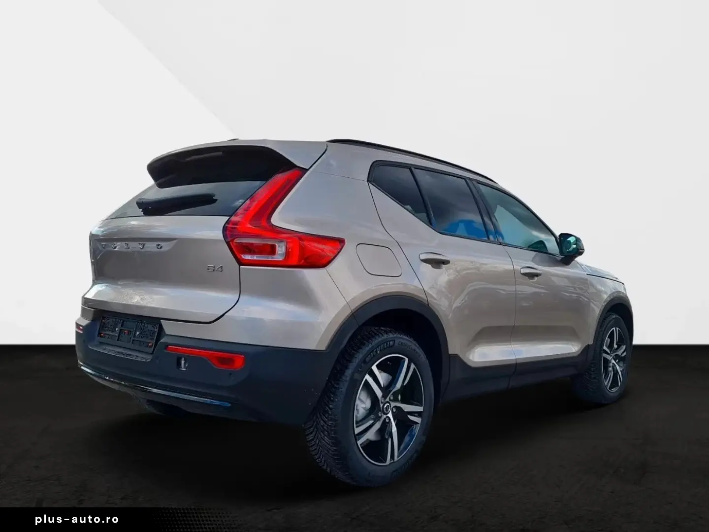 Volvo XC40 Plus Dark