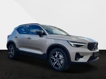 Volvo XC40 Plus Dark