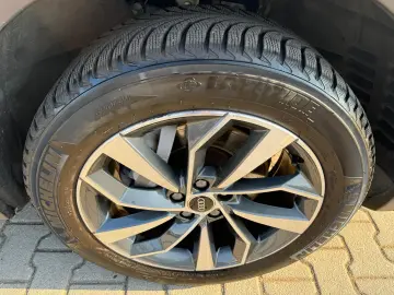 AUDI Q5 40 TDI quattro 360  ACC