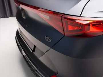 Cupra Formentor VZ5 2023 CUP carbon; Matrix; 360