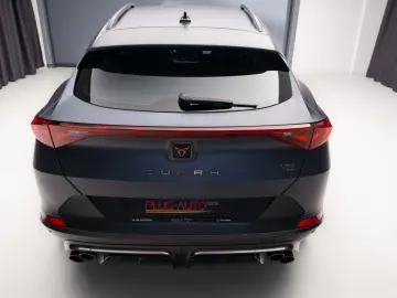 Cupra Formentor VZ5 2023 CUP carbon; Matrix; 360