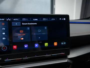 Cupra Formentor VZ5 2023 CUP carbon; Matrix; 360