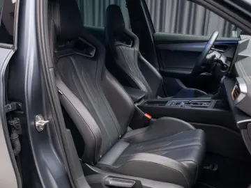 Cupra Formentor VZ5 2023 CUP carbon; Matrix; 360