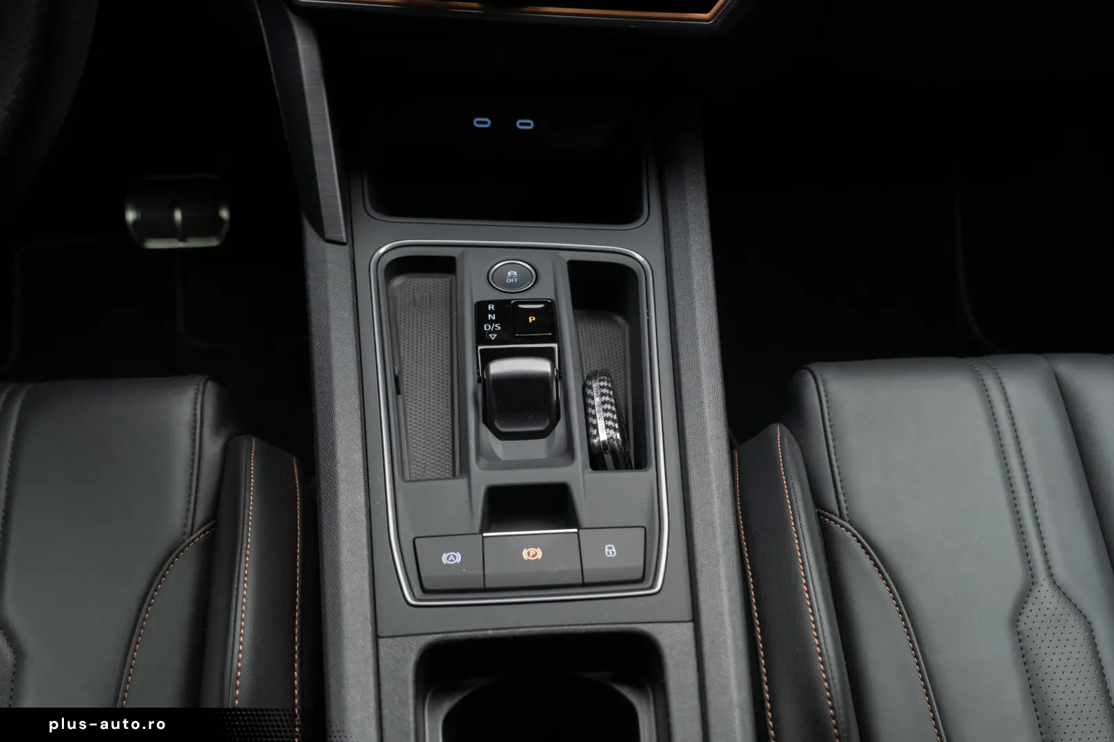 Cupra Formentor VZ5 2023 CUP carbon; Matrix; 360