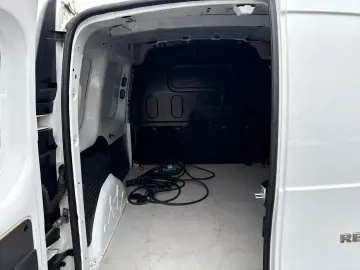 RENAULT Kangoo Z.E. 33