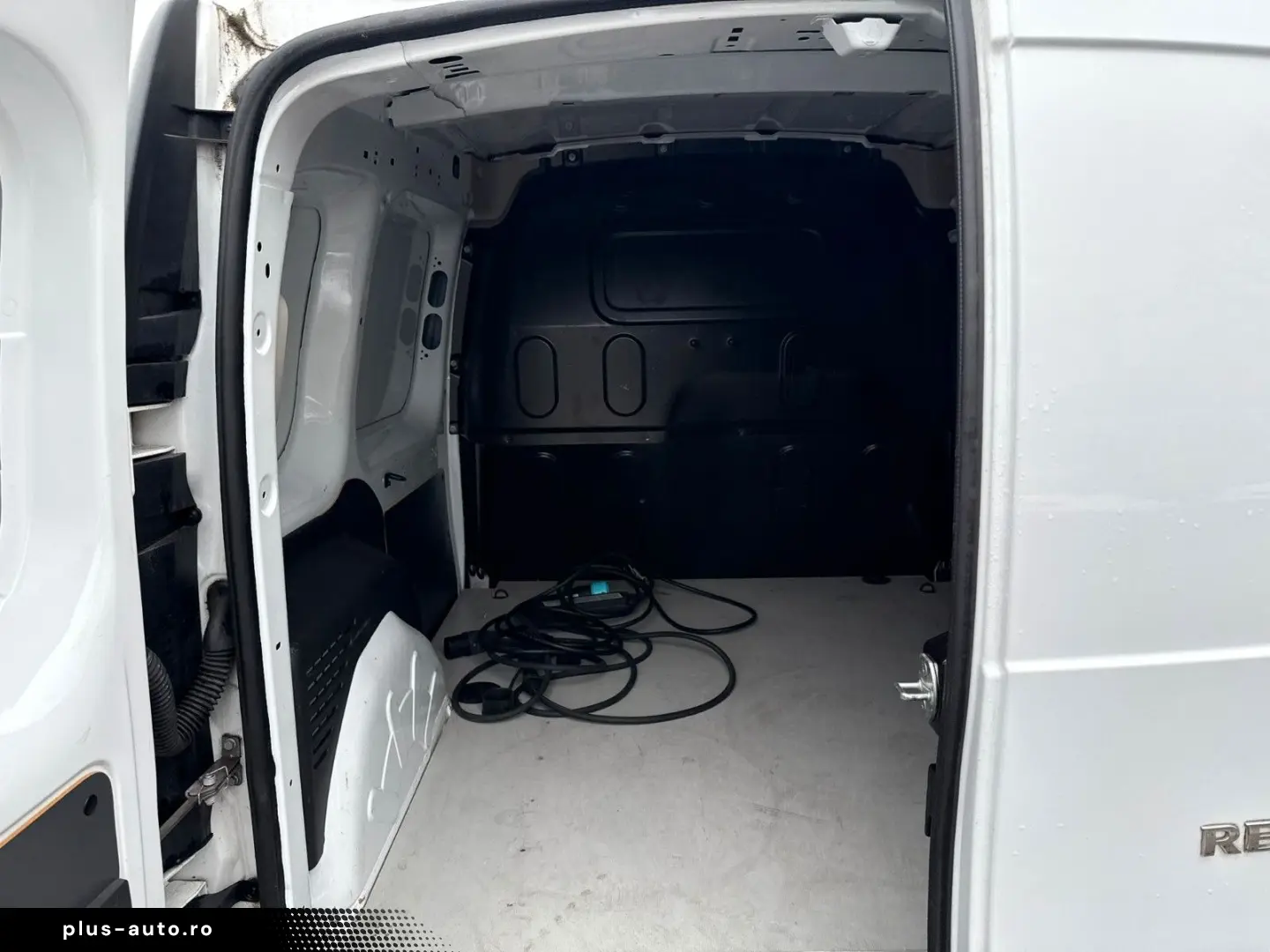 RENAULT Kangoo Z.E. 33